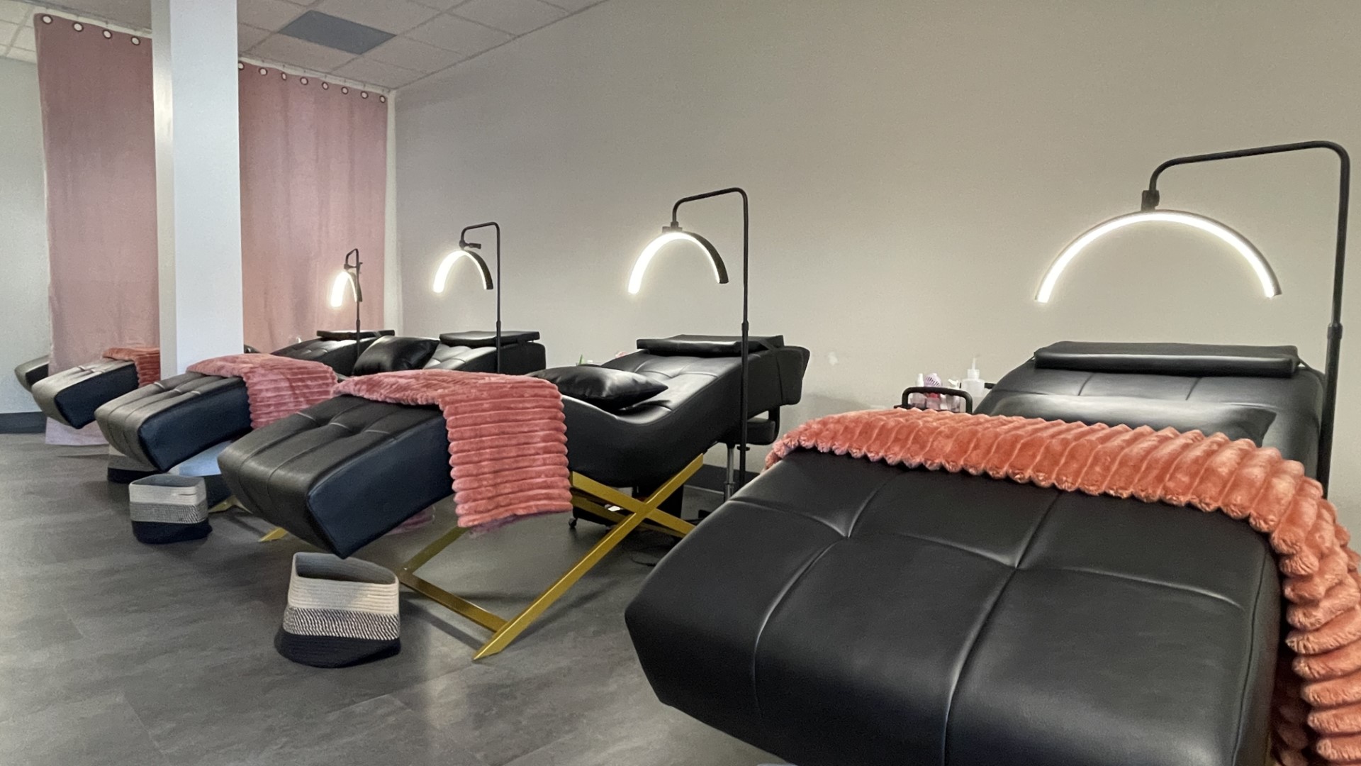 Lashh Aesthetics treatment room